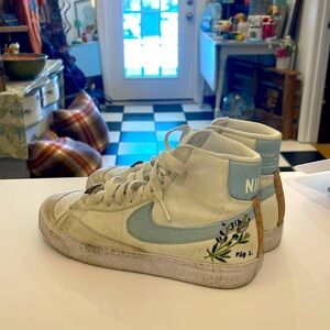 Nike Blazer Mid ‘77 Indigo - White and Light Blue with Floral Embroidery design